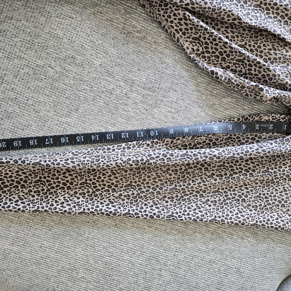 Tasc Active Cropped Leopard Performance Leggings … - image 3